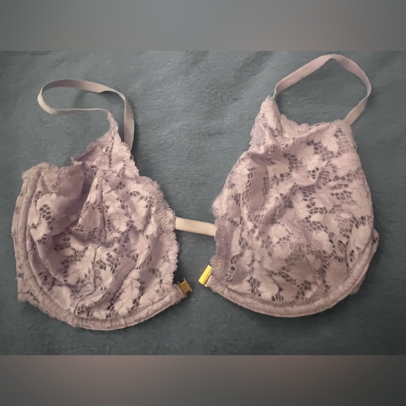 Free peoples intimates | 3 pc. Pink lace set (2 bra-34d, one thong-med); NWOT - Picture 13 of 16